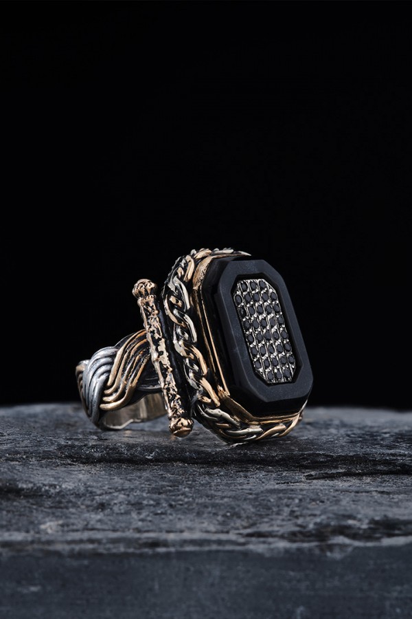 Siyah Atom Taşlı Gümüş Yüzük